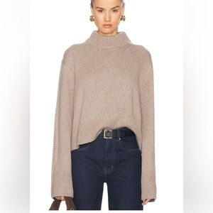 helsa pamelia crew neck sweater in taupe